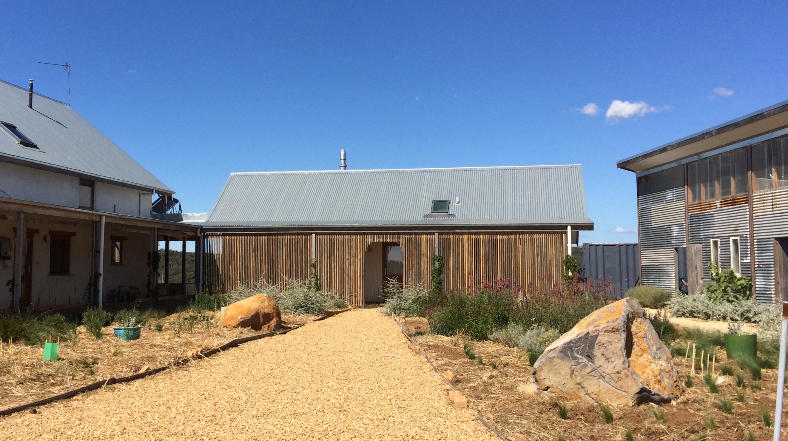 Eganstown Light Earth Residence - Section 1, Image 3